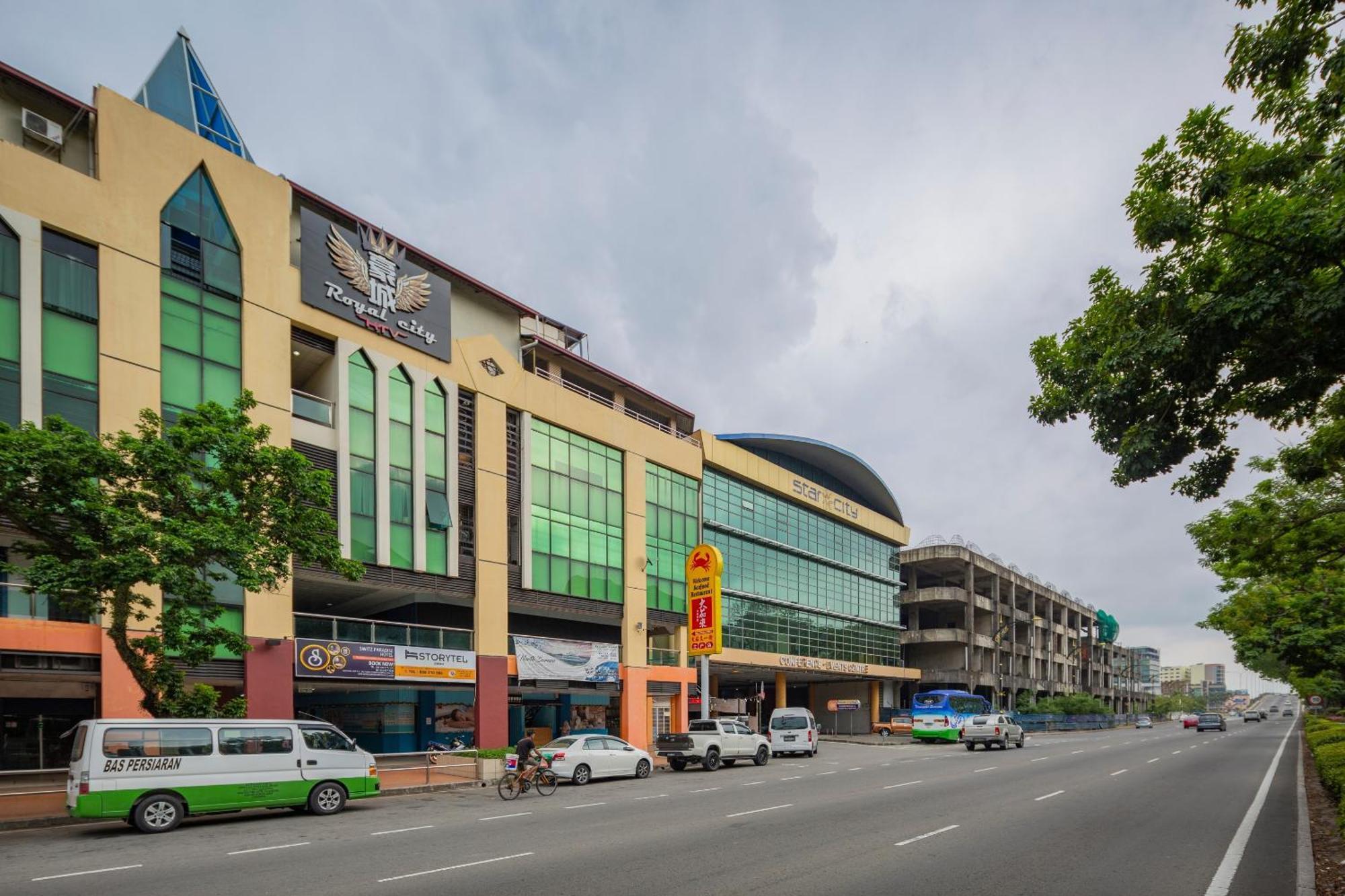 Super Oyo 218 Storytel Hotel Kota Kinabalu Exterior photo